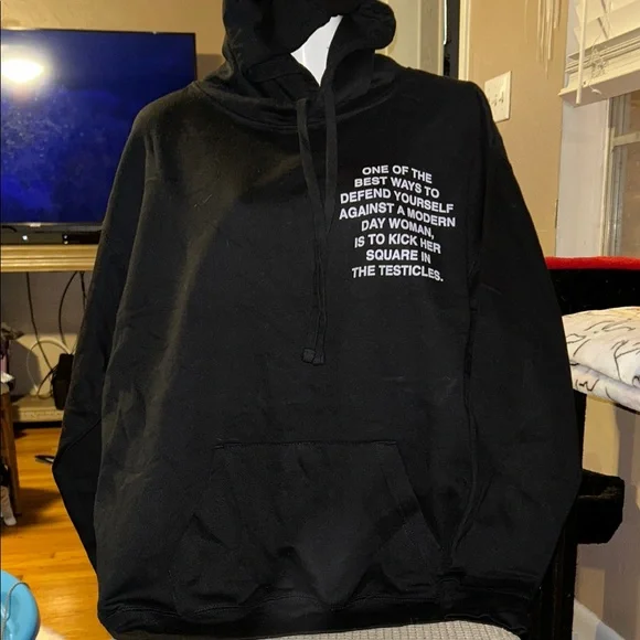 BNWOT ASSHOLES LIVE FOREVER Black Graphic Hoodie LARGE - Picture 2 of 4